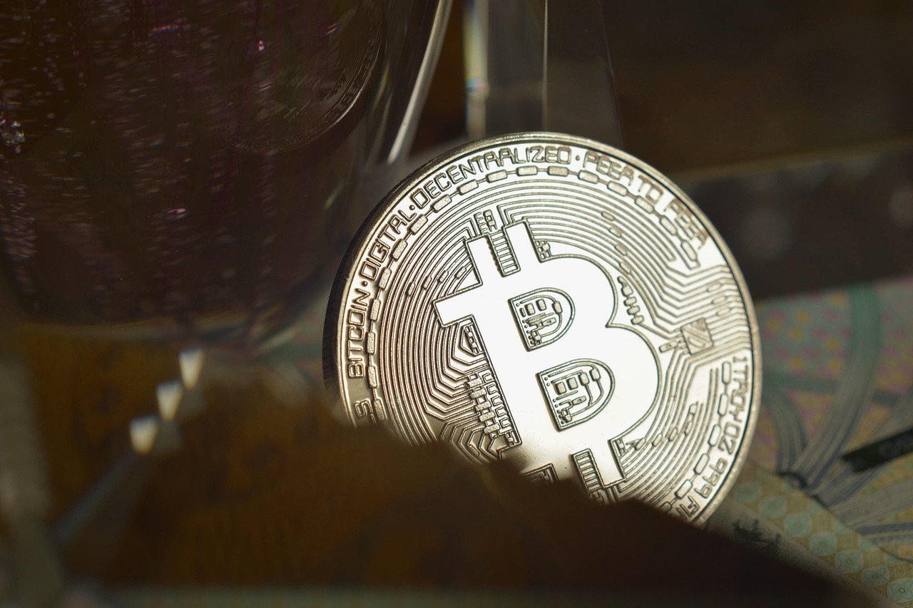 公链Solayer推出USDC结算的金融卡！刷卡有机会获得代币Layer
